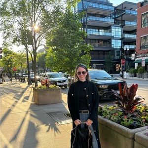 Meet your Posher, Noelle